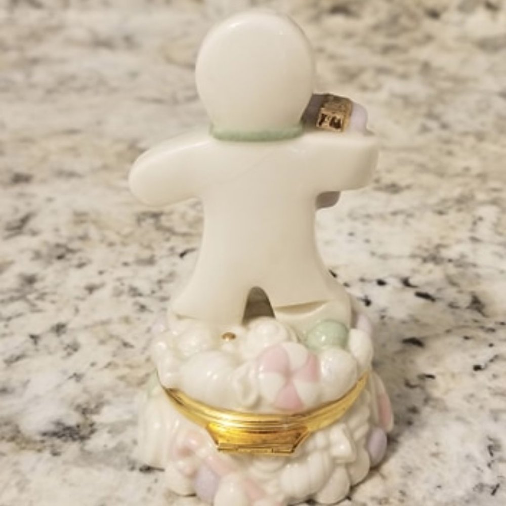 LENOX TREASURES GINGERBREAD SWEET SURPRISE - Picture 4 of 5